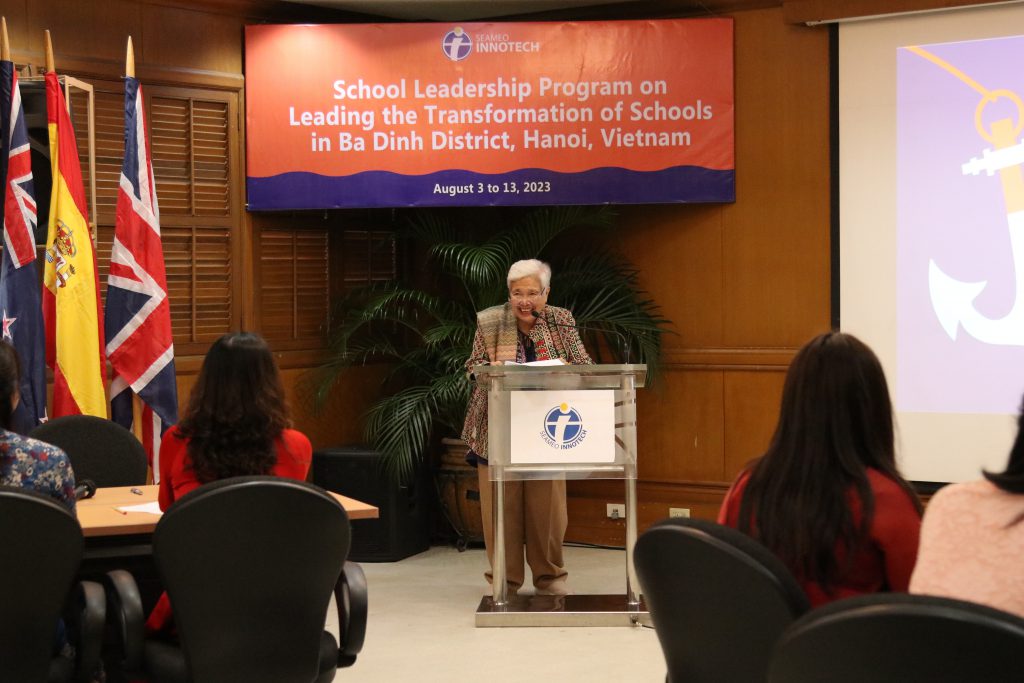 SEAMEO INNOTECH Center Director delivering her welcoming remarks to the delegates of Ba Dinh Education District, under the Ministry of Education and Training (MOET) of Vietnam