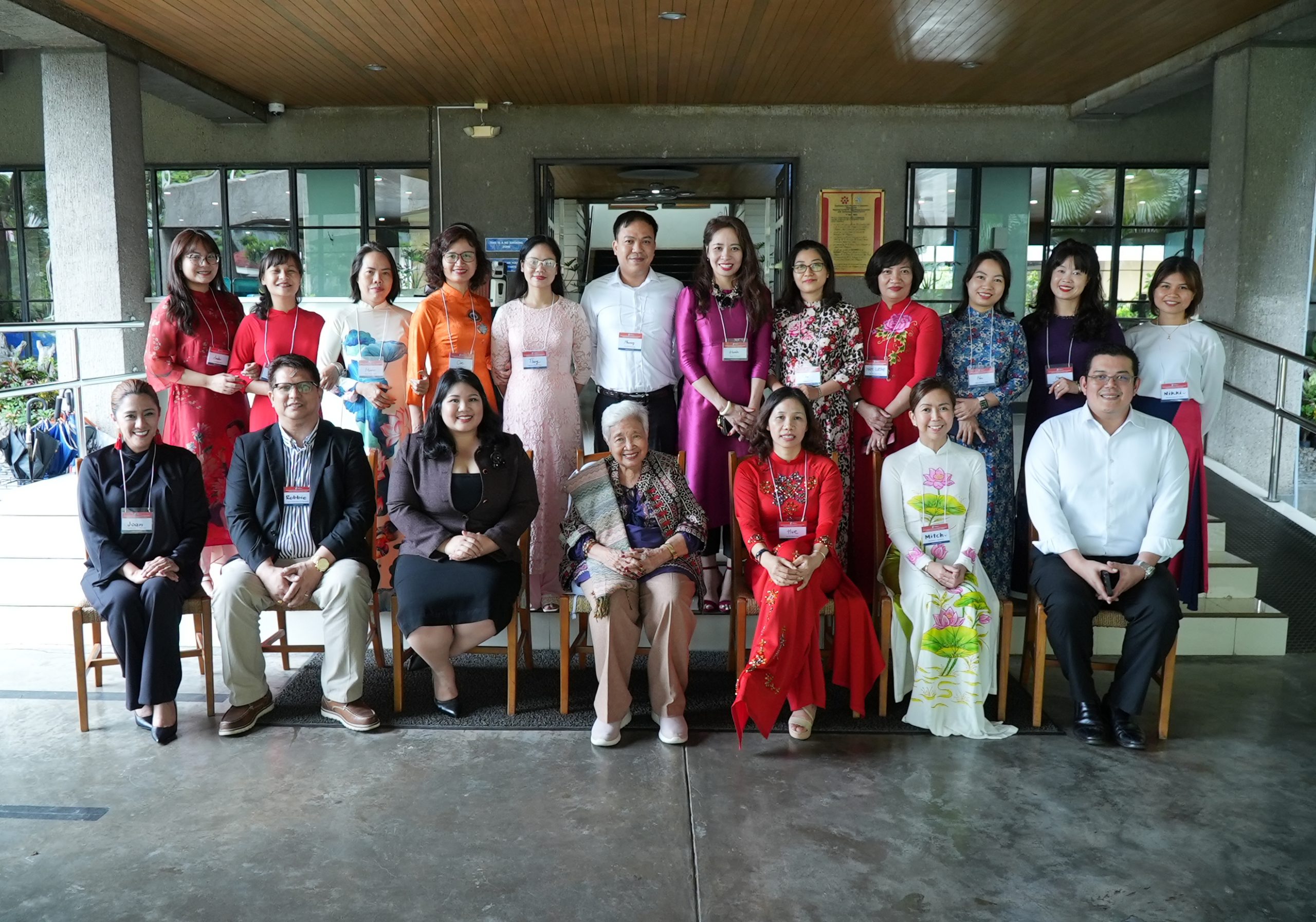 INNOTECH Center Director Prof. Leonor Magtolis Briones with INNOTECH Center Deputy Director Kochakorn Khattapan Acidre, Dr. Robbie Macalde, Atty. Ira Pozon, Vice Principal of Nguyen Cong Tru Secondary School, Le Thi Minh Hue, delegates of Ba Dinh Education District, under the Ministry of Education and Training (MOET) of Vietnam, and the rest of the Learning and Development Management Office.