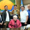 Photographed from left to right are Ms. Yolanda C. De Las Alas, Senior Specialist, Educational Innovation Unit; Mr. Rowan L. Celestra, EIAP Proponent of E-Nay.Com and School Principal of Cambulaga Elementary School, Sorsogon City; Mr. Samuel DR. Olalia, EIAP Proponent of Project Vincent and Teacher II at the Vicente P. Trinidad National High School (VPTNHS), Valenzuela City; Mr. Alvin Patrick Peñaflorida, Project Vincent TWG member and School Principal of VPTNHS; Dr. Diosdado M. San Antonio, Manager, Educational Research and Innovation Office; together with SEAMEO INNOTECH Center Director Dr. Leonor Magtolis Briones (seated)